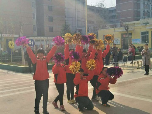 图为:残疾人表演舞蹈 图为:残疾人表演舞蹈