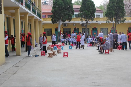图为志愿服务活动现场 图为志愿服务活动现场