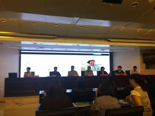 图为讲座现场 图为讲座现场