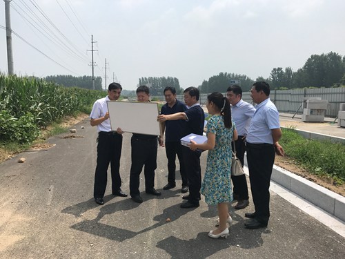 图为调研现场 图为调研现场