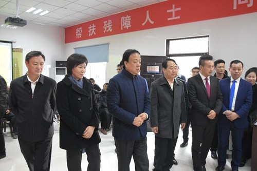 图为活动现场 图为活动现场