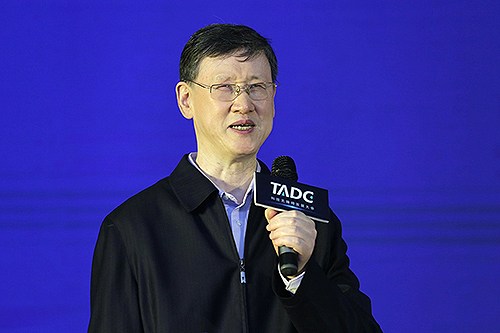 图为中国残疾人联合会副主席、中国盲人协会名誉主席李志军讲话 图为中国残疾人联合会副主席、中国盲人协会名誉主席李志军讲话