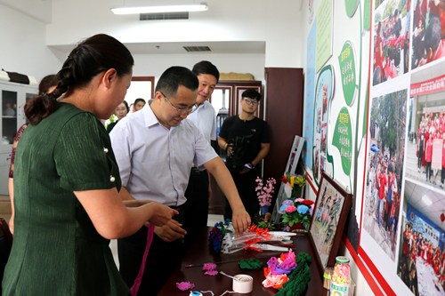 图为调研助残社会组织康乃馨养老中心 图为调研助残社会组织康乃馨养老中心