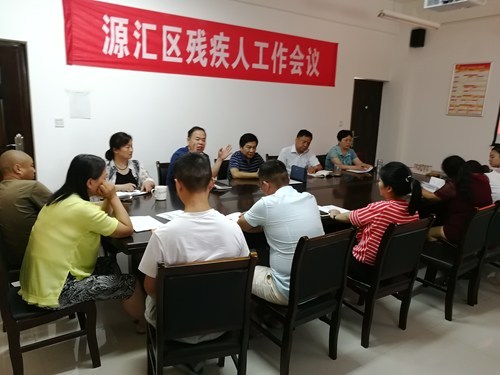 图为法律知识专题讲座现场 图为法律知识专题讲座现场