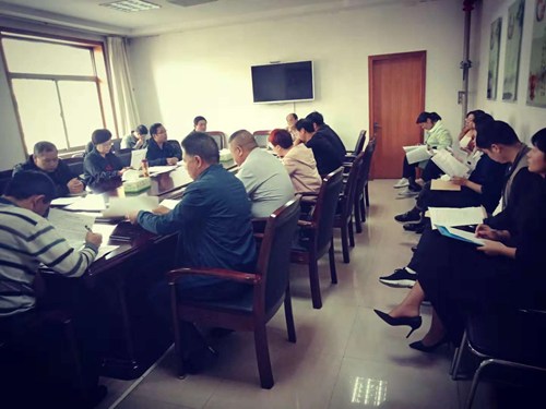 图为会议现场二 图为会议现场二