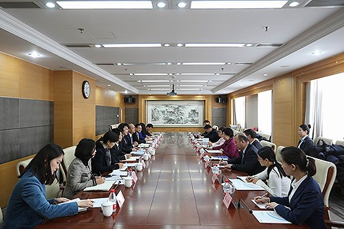 图为会见现场 图为会见现场